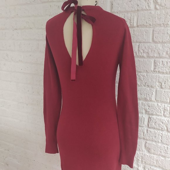 RED SWEATER DRESS by MICHEAL KORS - Picture 8 of 9